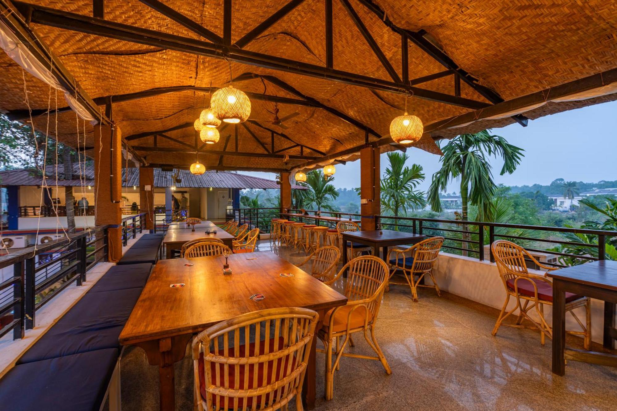 Madpackers Goa Anjuna - Bar Exteriör bild